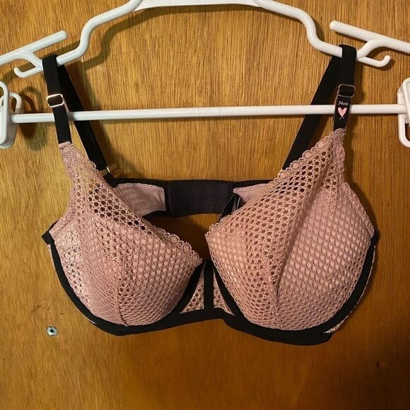 Vs bra - Picture 1 of 3